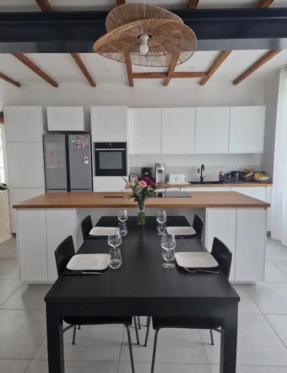 Suite privée charentaise Vacation rental in Nouvelle-Aquitaine