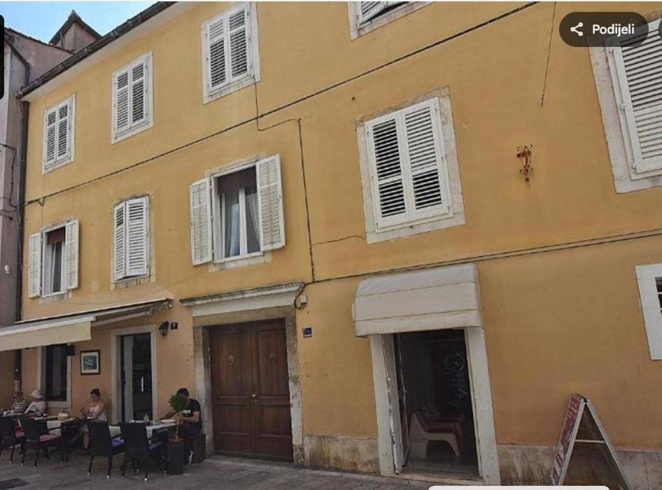 Property building, Street view