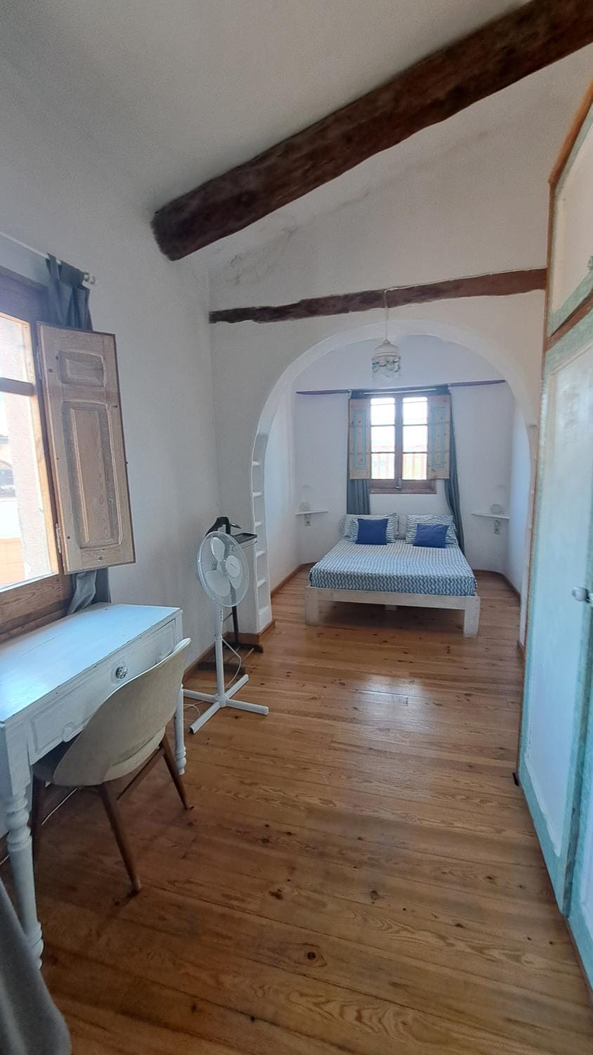 Cosy Attic with terrace, walking distance to lake Apartment in Pallars Jussà