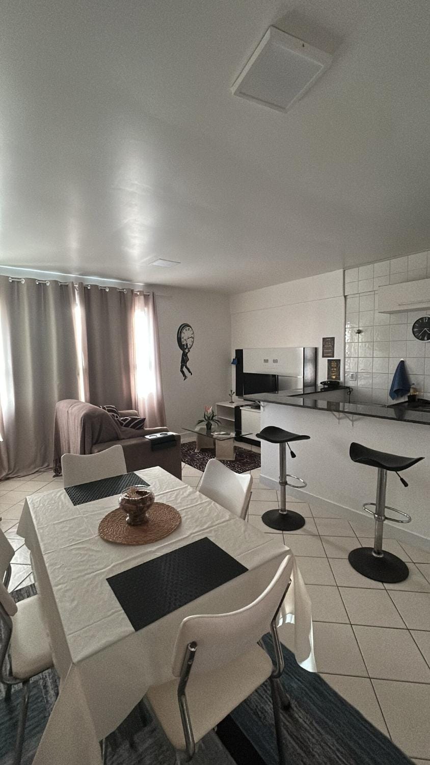 Apartamento Bem localizado próximo ao Shopping da Bahia Apartment in Salvador