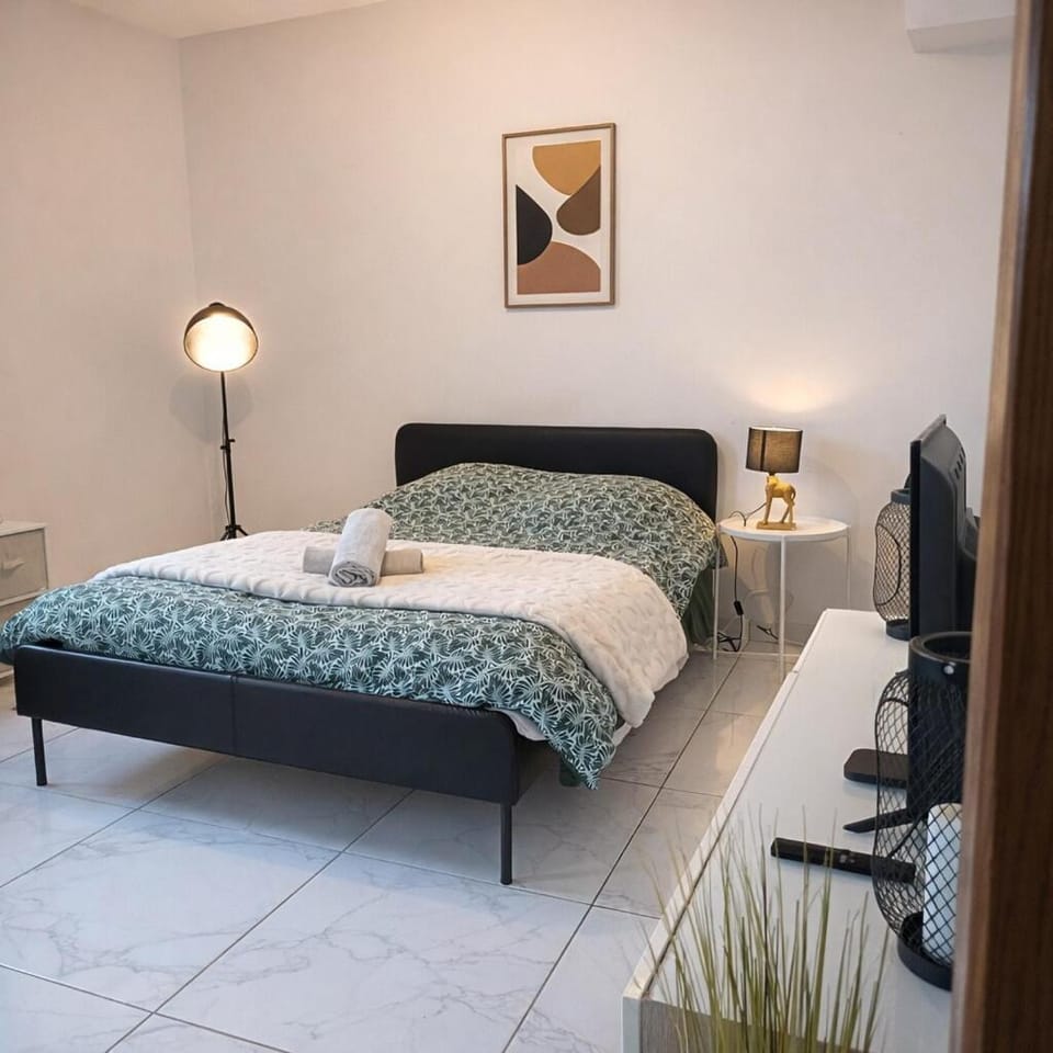 Maison Papillon - Parking gratuit - Wifi House in Centre-Val de Loire