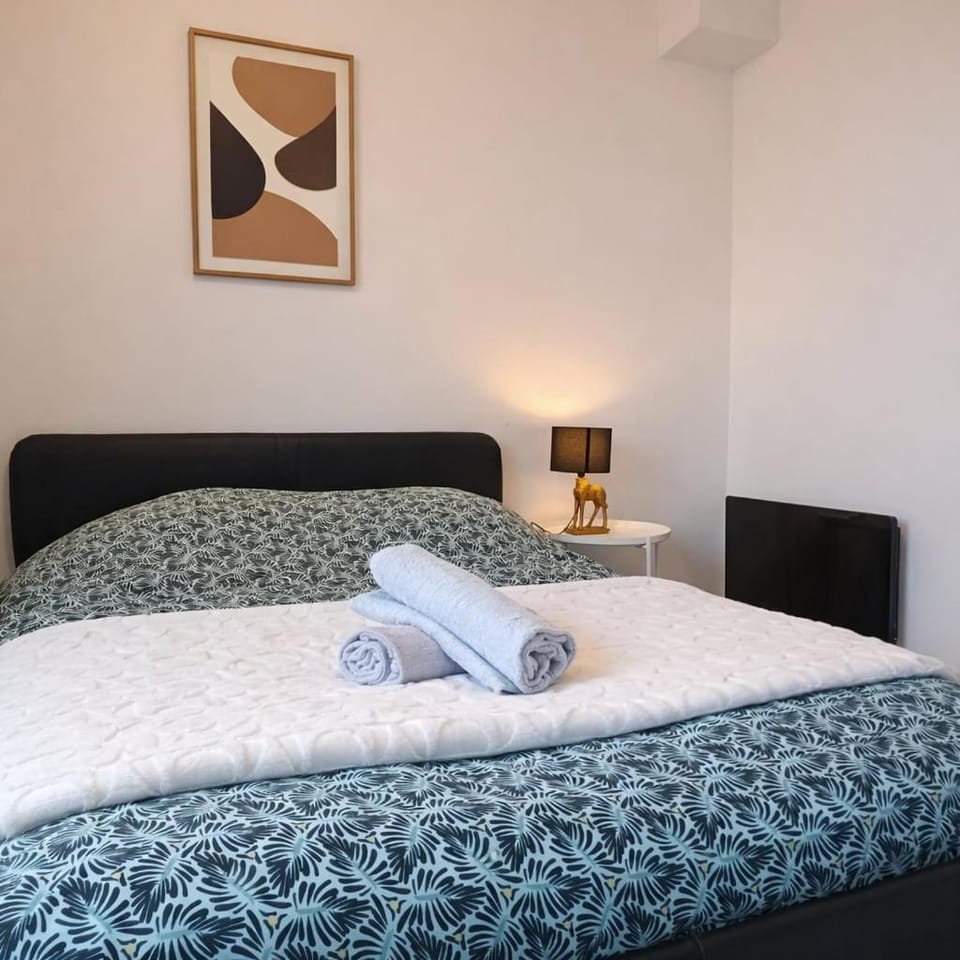 Maison Papillon - Parking gratuit - Wifi House in Centre-Val de Loire