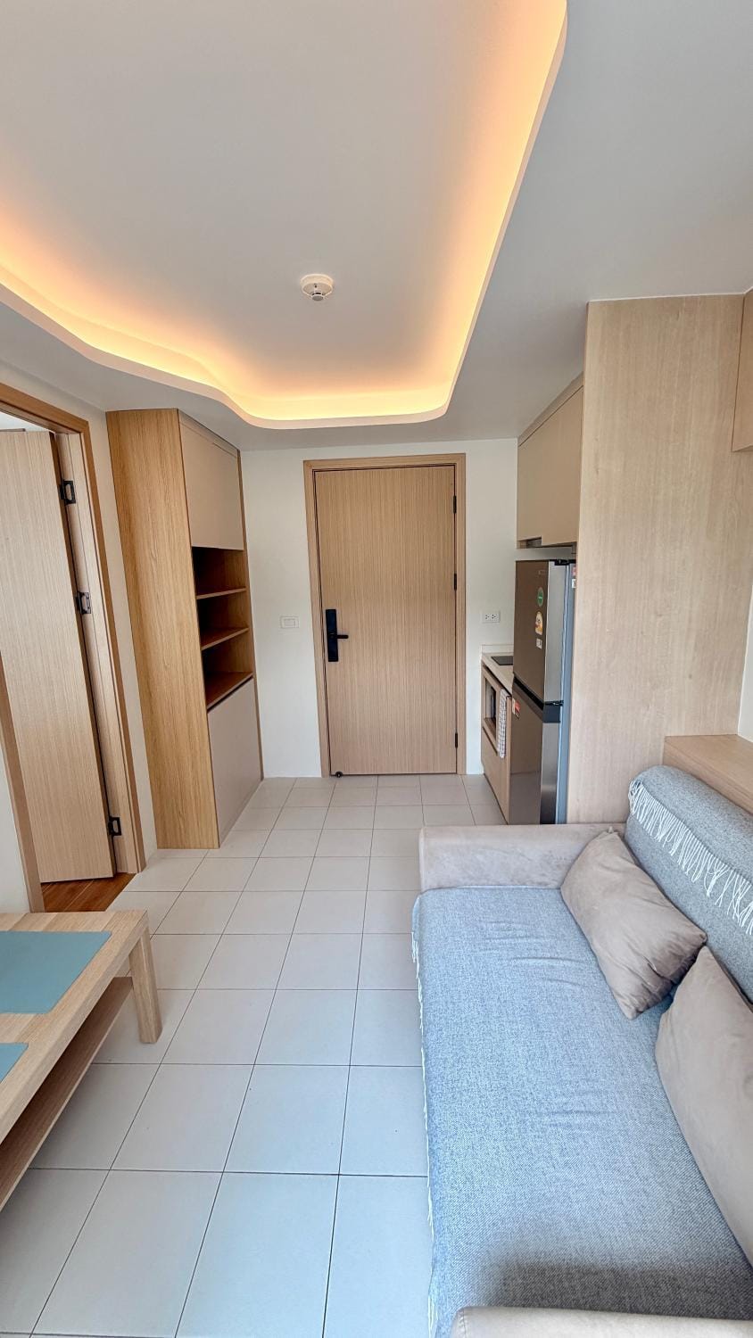 Bed, Kitchen or kitchenette, Living room, Photo of the whole room, wardrobe