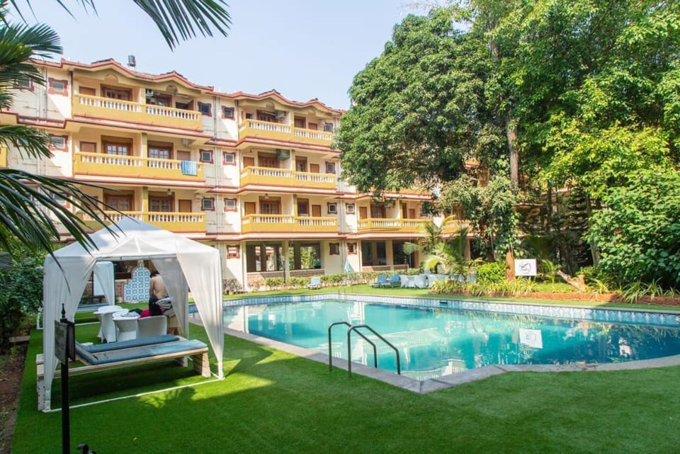 Garden, Swimming pool