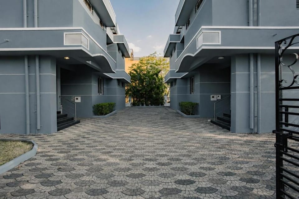Casa Blue by StayAtlas Villa in Maharashtra