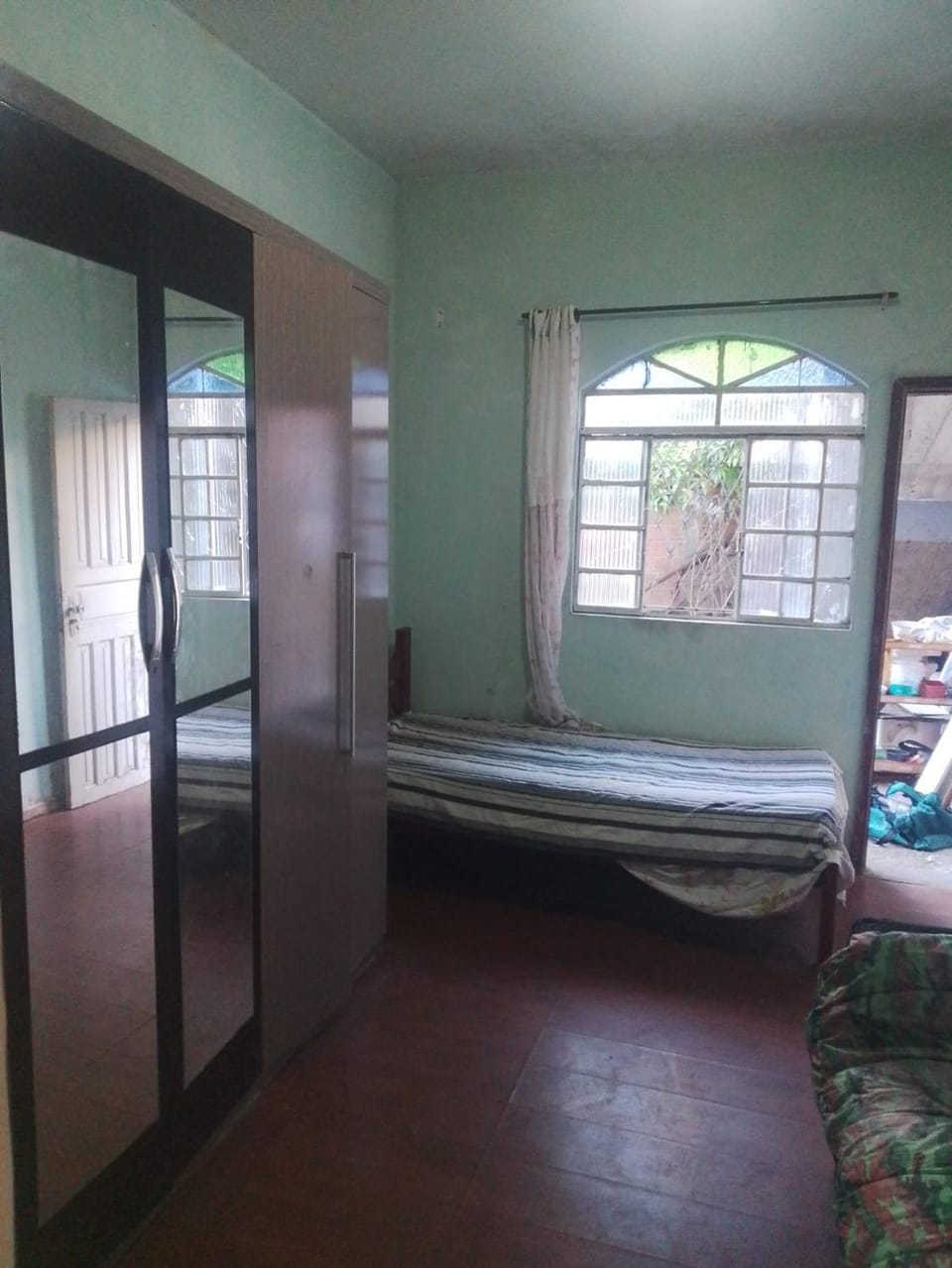 Quarto com suite Vacation rental in Contagem