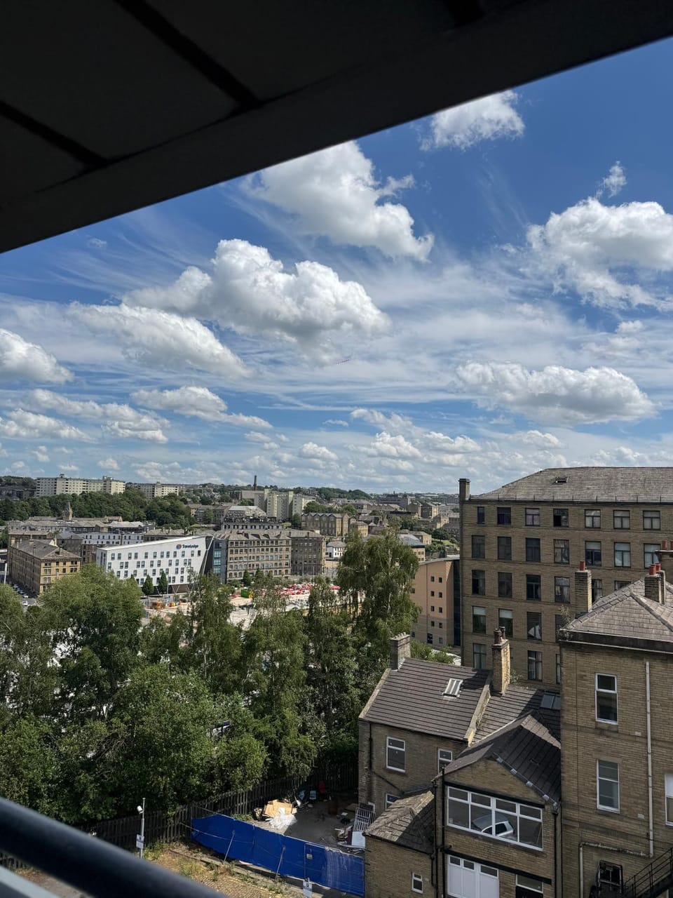 Elysium pro Apartment in Bradford