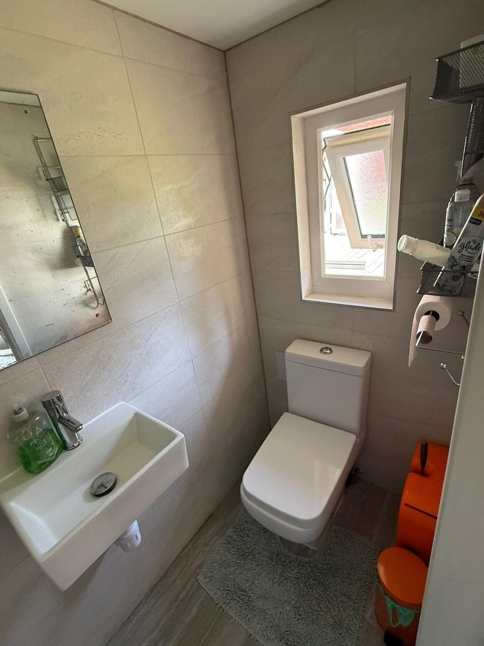Garden Studio Suite Apartment in Egham