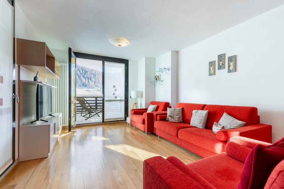 Hostdomus - Sestriere Alpine Escape Apartment in Sestriere