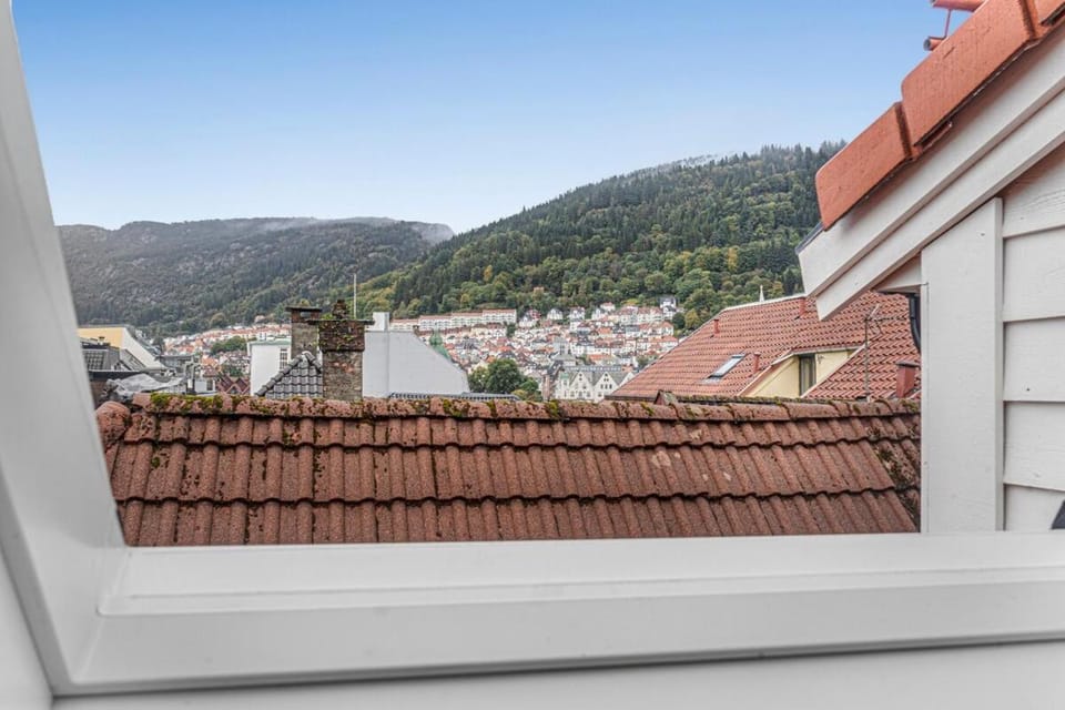 Heimby apartments Four-Story Central City House House in Bergen
