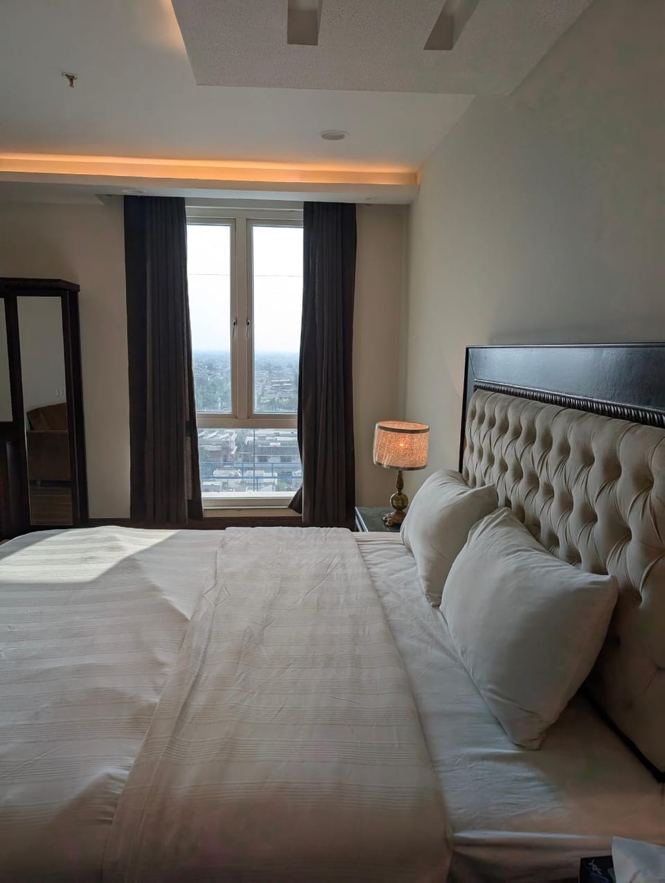 Luxury Family Apartment by Alvis Suite Apartment in Lahore