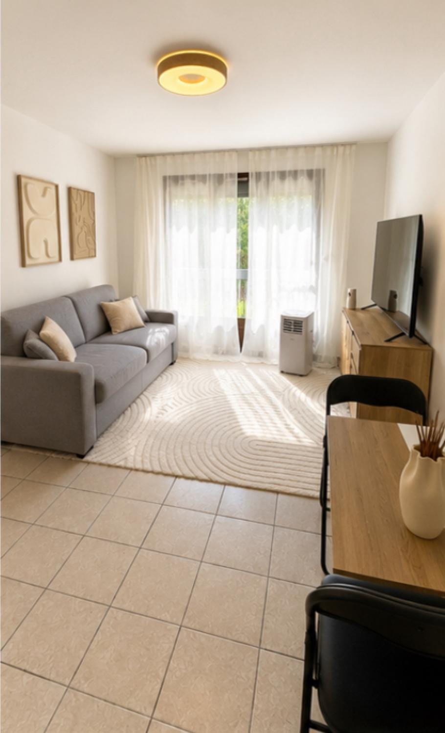 Studio cosy à 2 min des plages Parking sécurisé Climatisation Apartment in Saint-Raphael