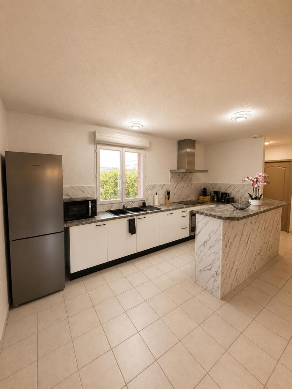 dishwasher, oven, kitchen