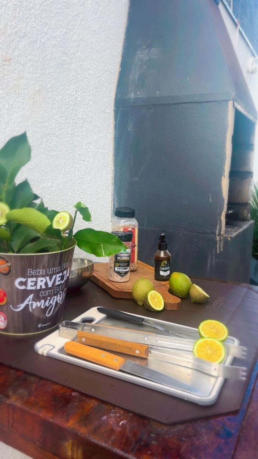 Casa Completa com Sauna, Ofurô Quente e Piscina Quente Roupa de Cama Incluso Aceitamos PET PARCELAMOS ATÉ 12x no Cartão De Crédito Sem Juros House in State of Goiás