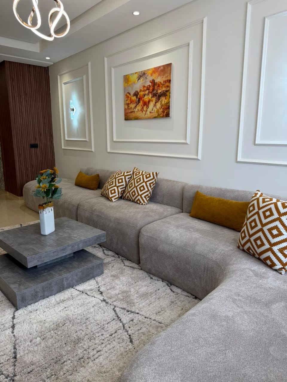 flora bay luxe Apartment in Agadir