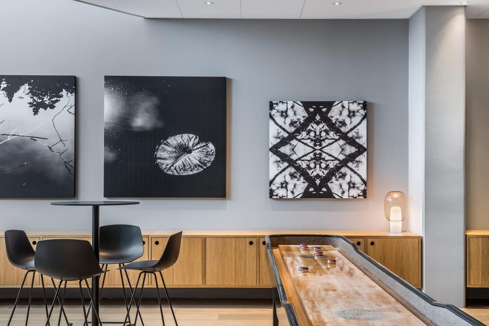 Game Room, Entertainment