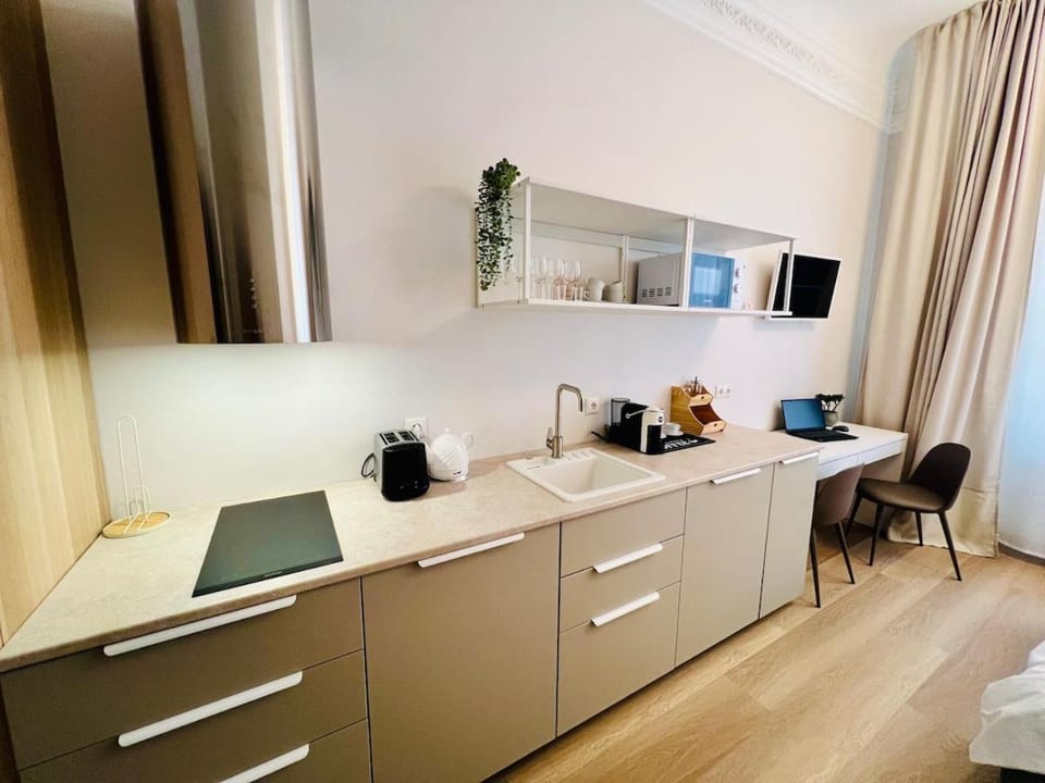 Barona Residence 1 Elegant Studio Apartment in Riga