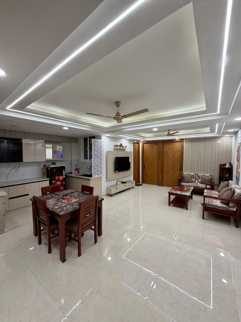 Communal lounge/ TV room, TV and multimedia, Kitchen or kitchenette, Living room, Seating area, Evening entertainment, minibar
