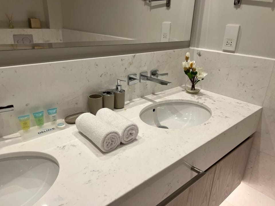 Palm Tower Jumeirah Apartment Apartment in Dubai