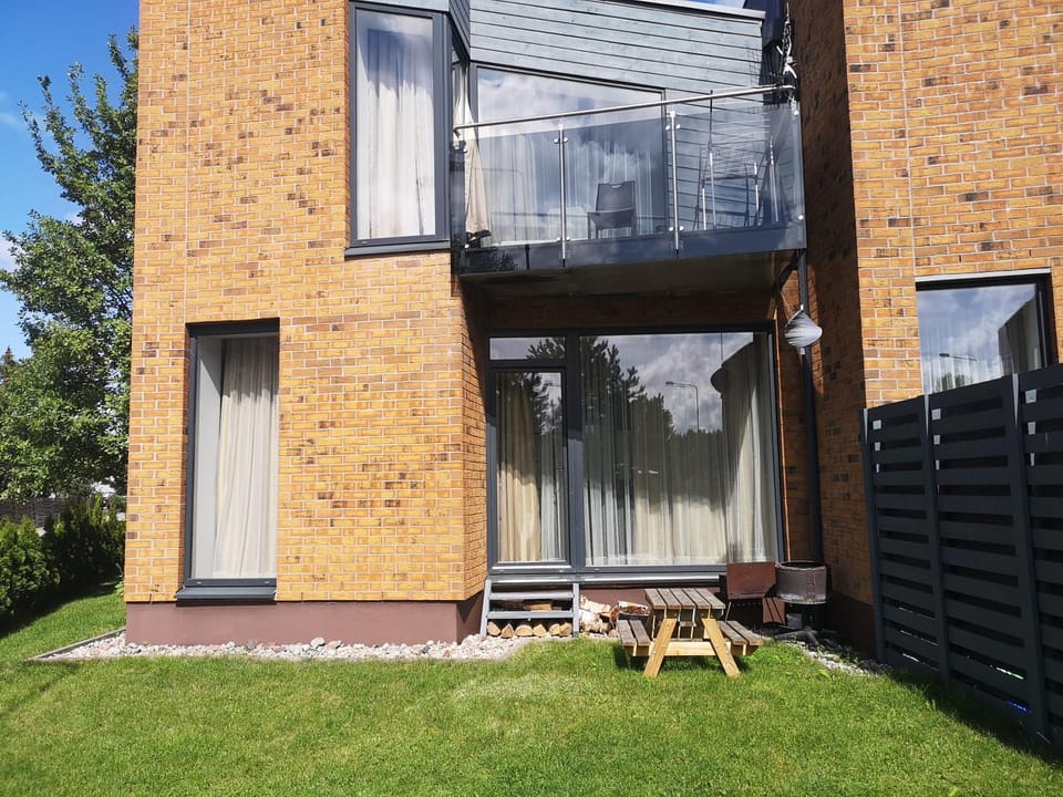 Vėžių apartamentai I-ame kotedžo aukšte Apartment in Palanga