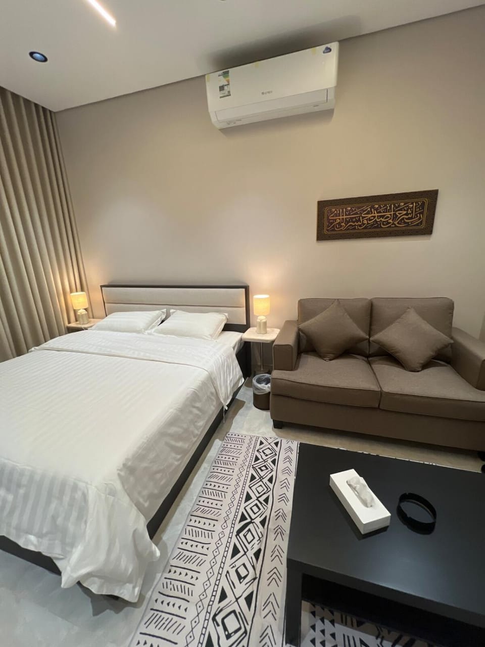 Calm & Elegant Studio 10 Apartment in Al Khobar