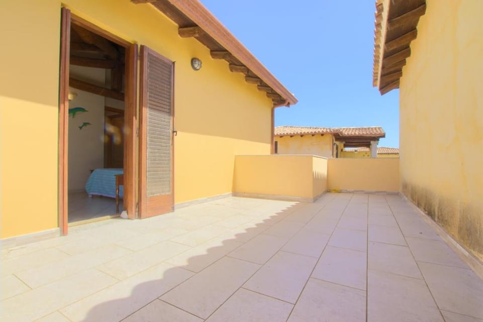 San Teodoro center - Panoramic Terrace Apartment in San Teodoro