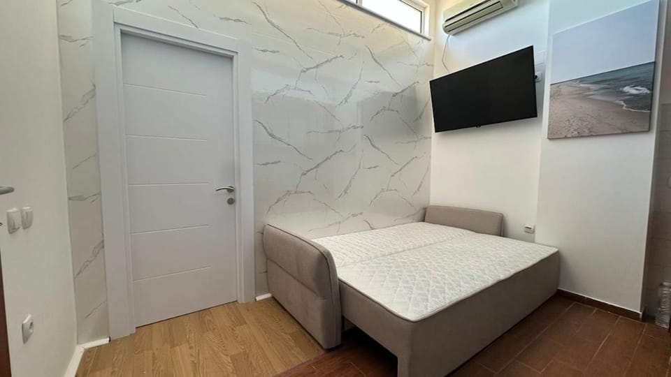 Modern Marble Penthouse Pinjesh, Ulcinj Apartment in Ulcinj