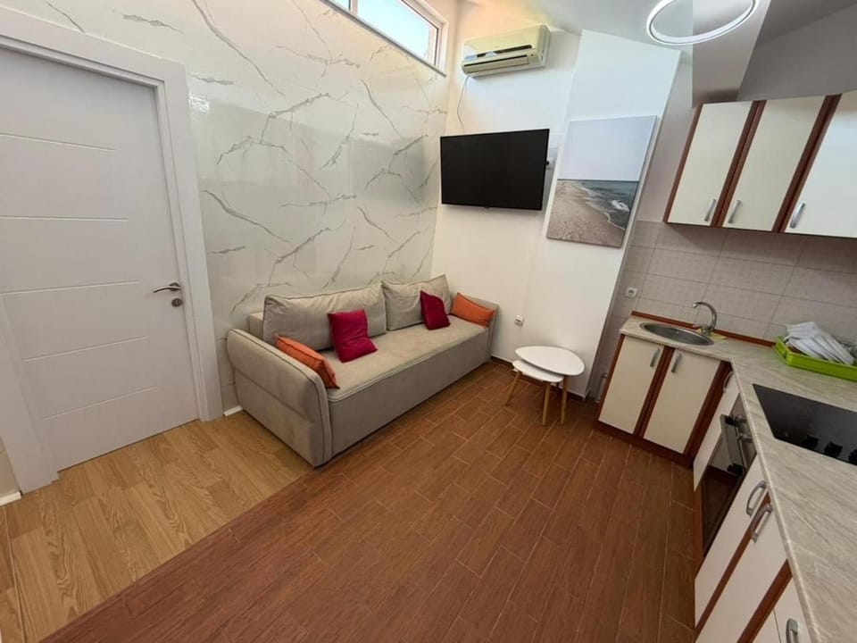 Modern Marble Penthouse Pinjesh, Ulcinj Apartment in Ulcinj