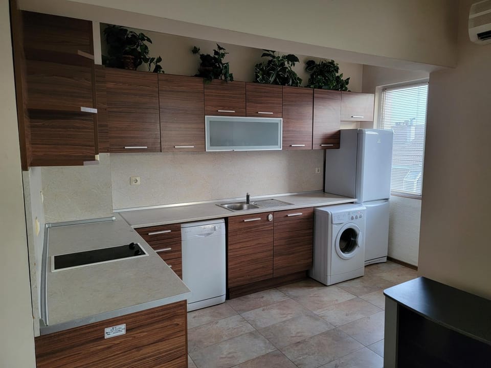 City and Beach Skyline 2BR Apartment 5th Floor Walk Up Apartment in Varna