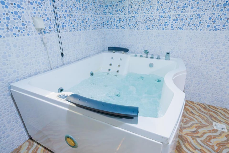 Hot Tub, Hot Tub, Bath