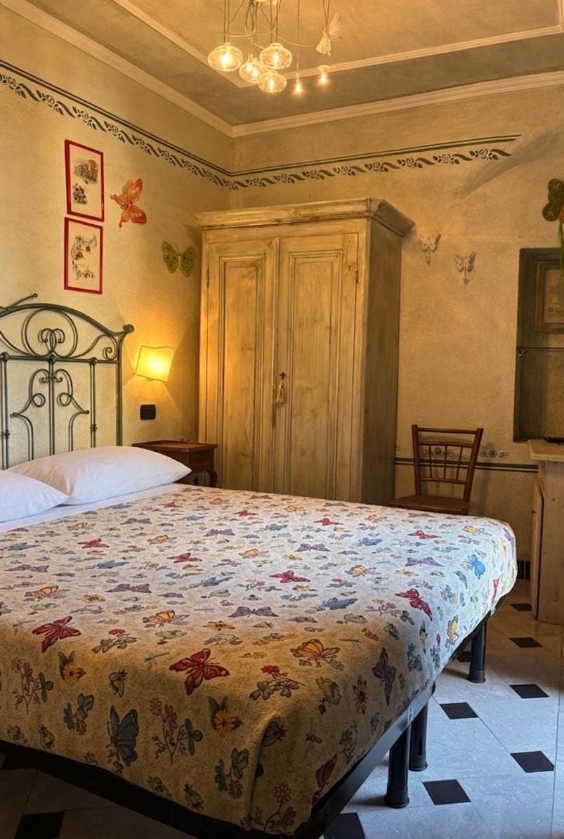 La Rocca Sospesa - Castello Bed and Breakfast in Liguria