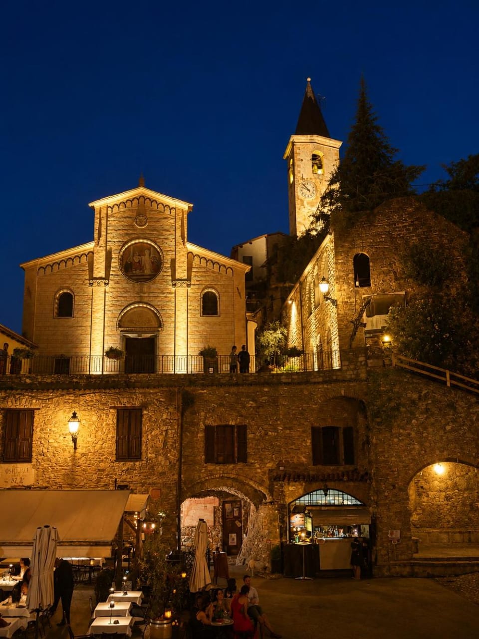 La Rocca Sospesa - Castello Bed and Breakfast in Liguria