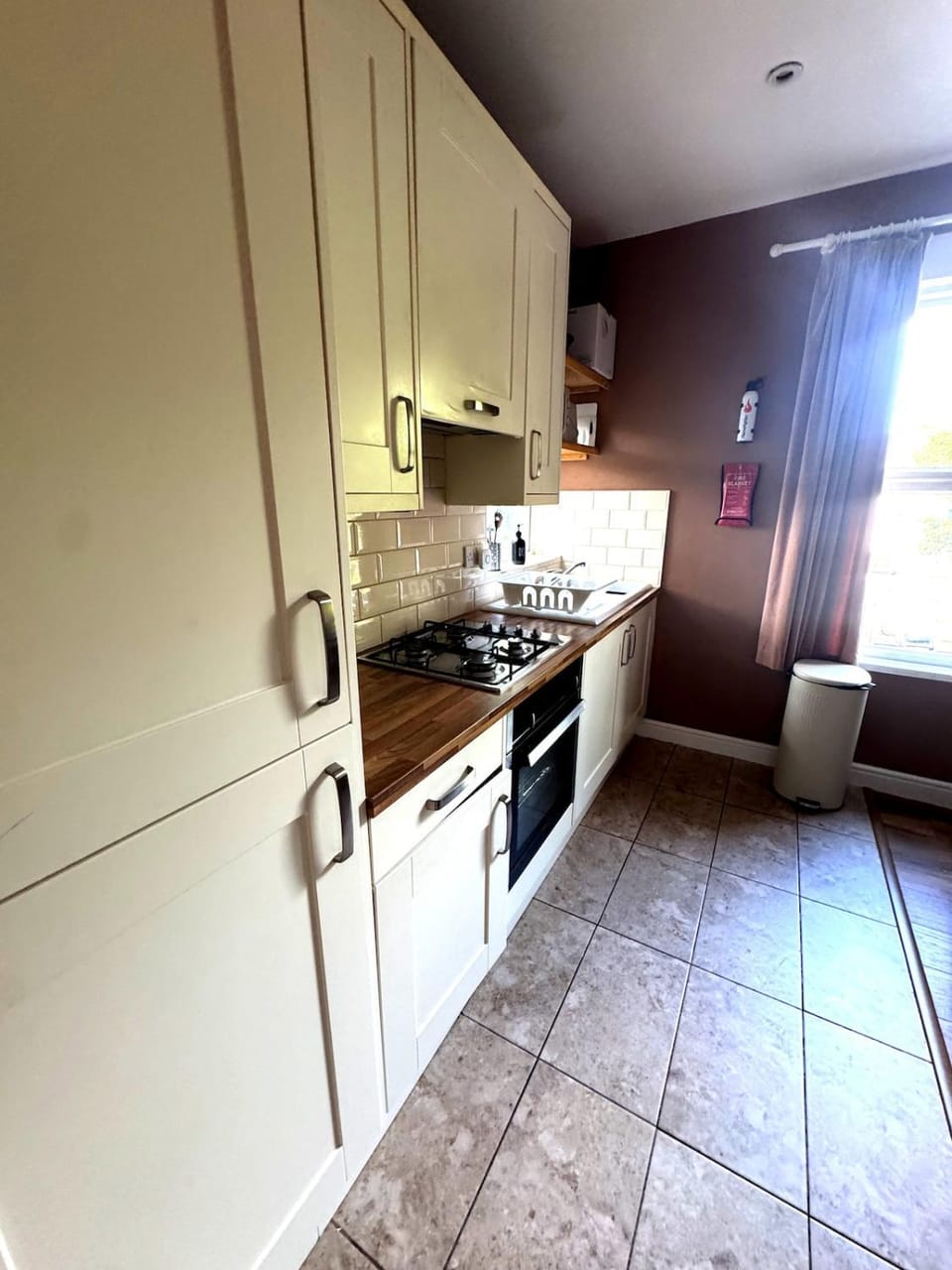 Cosy Croydon Hideaway Quiet Road Sleeps 4 Apartment in Croydon