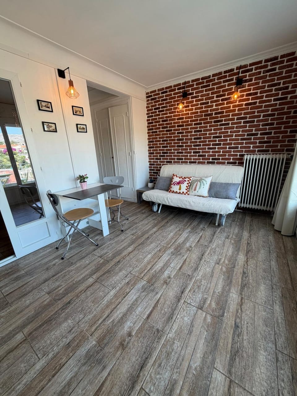 Promenade Terrace Beach Tram 1 min away Apartment in Nice