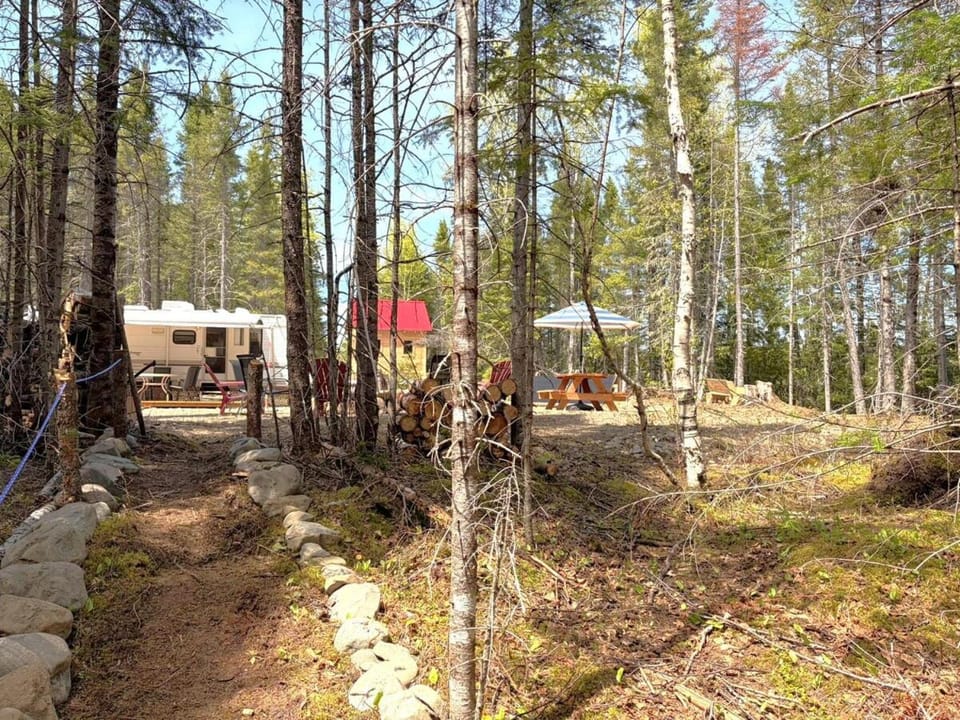 Bonaventure River Camper, Salmon Fishing and Launch Apartment in Quebec