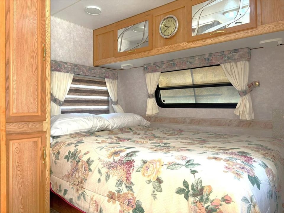Bonaventure River Camper, Salmon Fishing and Launch Apartment in Quebec