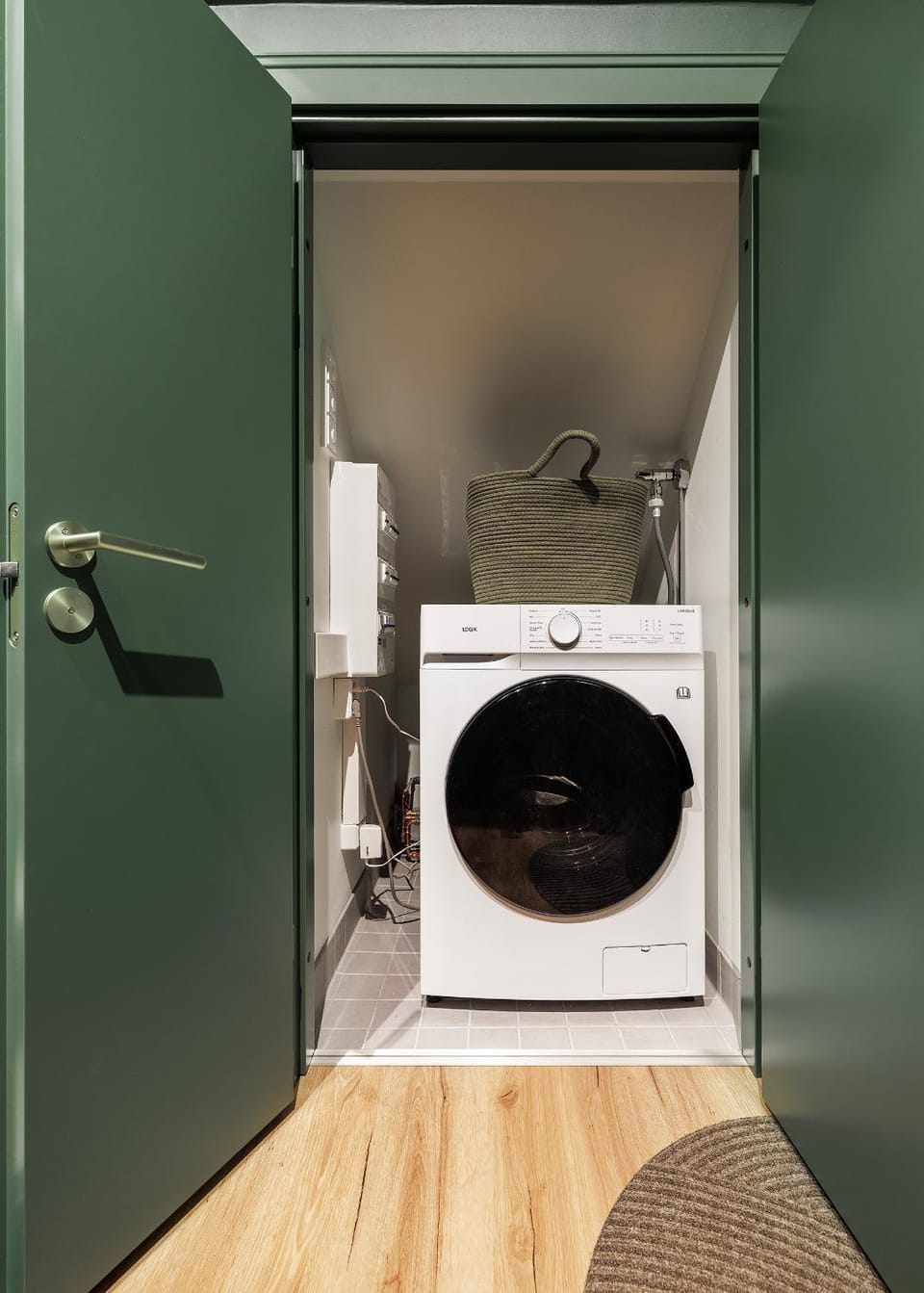 laundry, washing machine