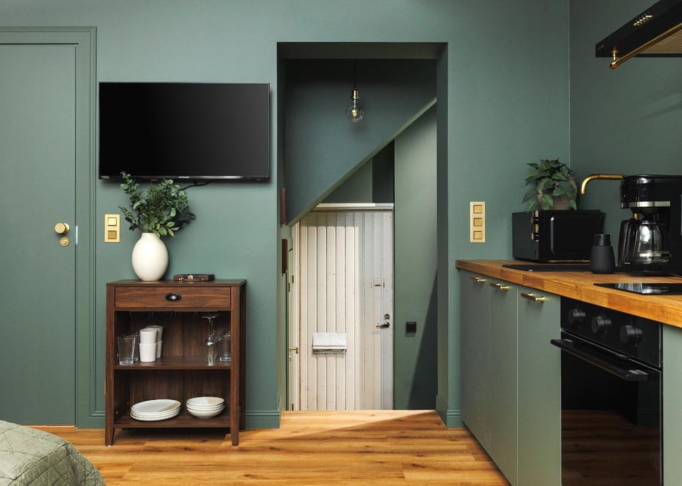 TV and multimedia, Kitchen or kitchenette, Photo of the whole room