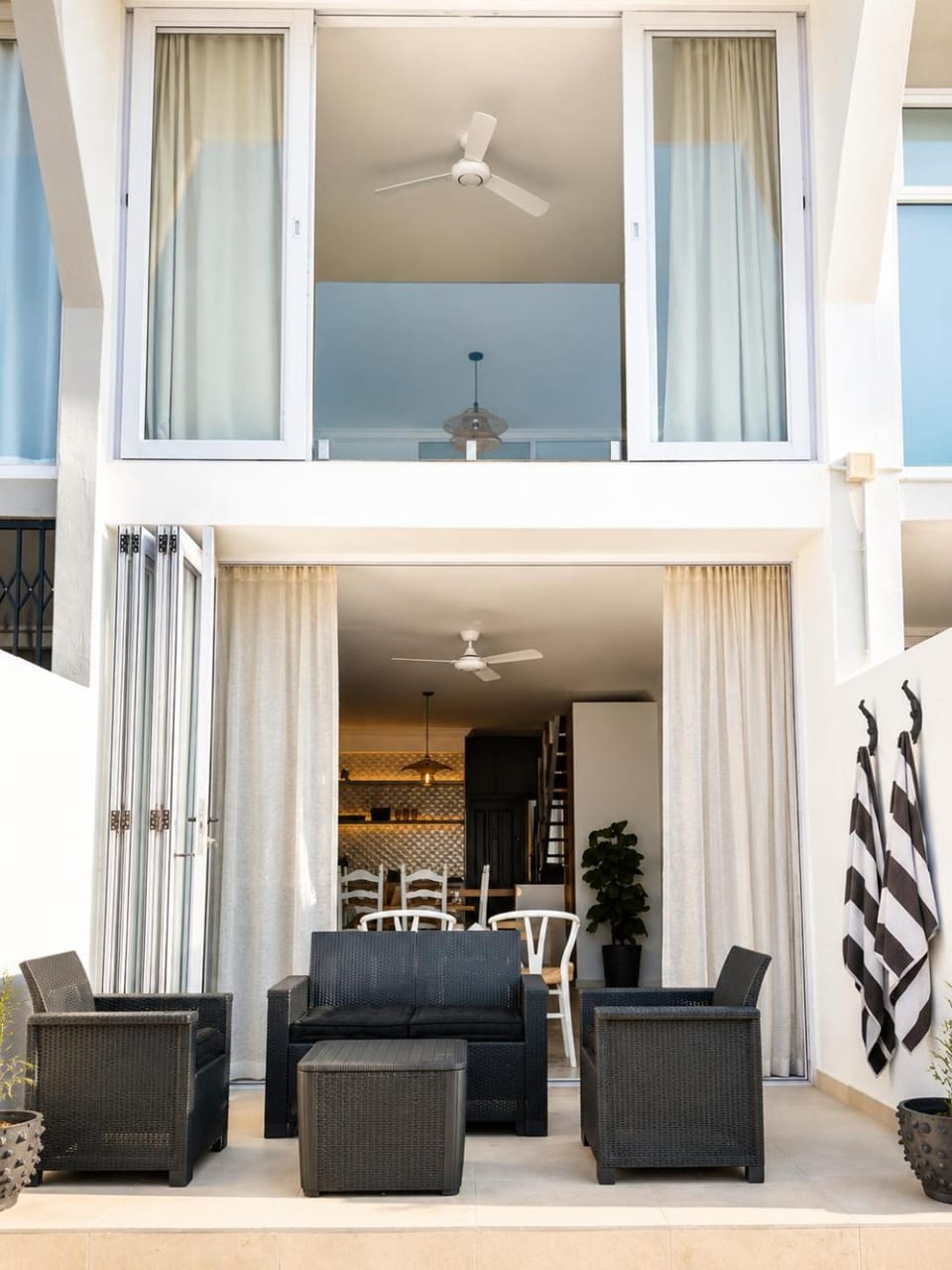 45 on Ocean Drive - Unit 3 Apartment in Dolphin Coast