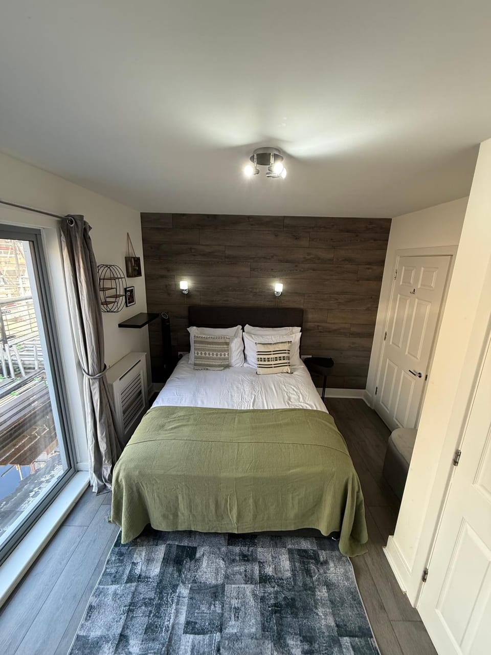High Deluxe 2 NEW bed flat for 6 people in prime Location 10 min walking to LONDON EYE Apartment in City of Westminster