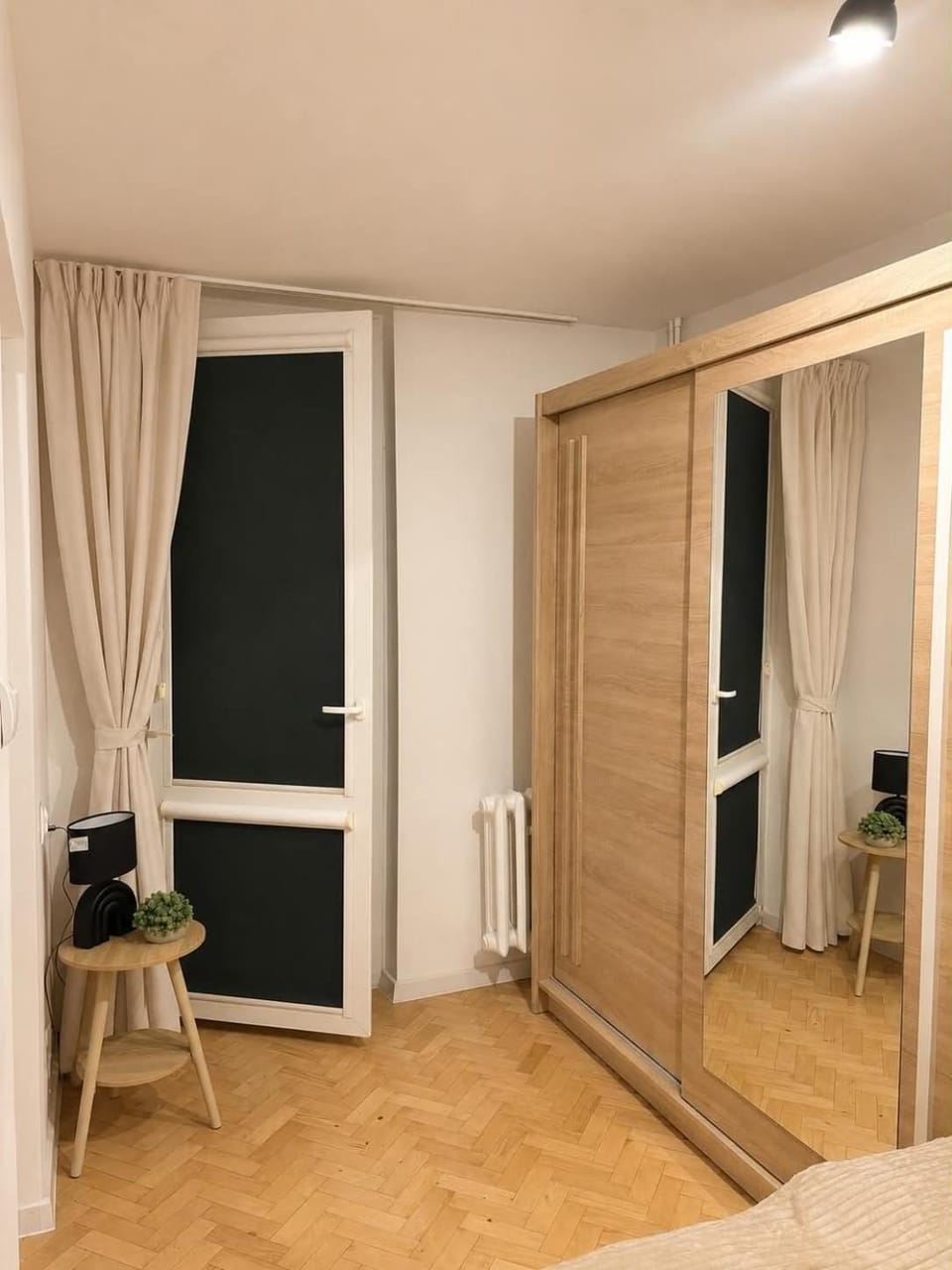 Balcony/Terrace, Bedroom, wardrobe