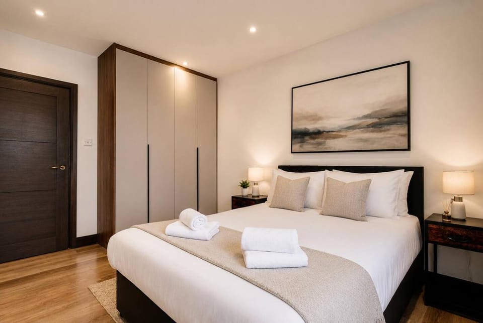 Voted Best Apartment near Regents Park Sleeps 5 Apartment in City of Westminster