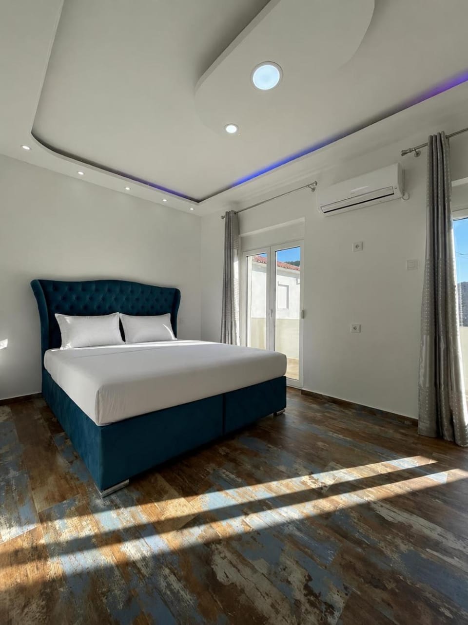 Bed, Bedroom, air conditioner