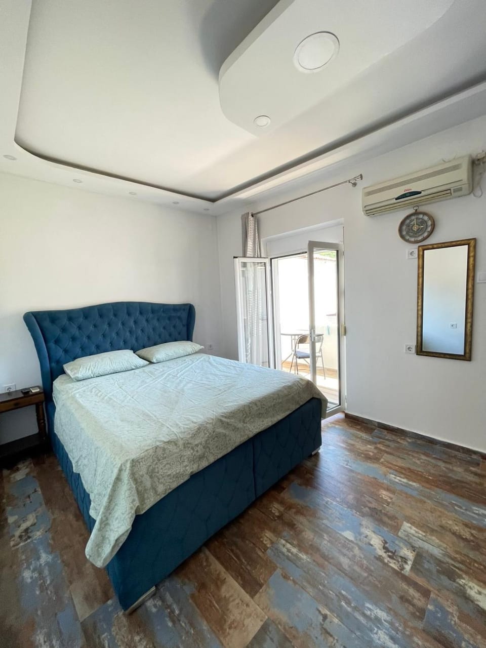 Bed, Bedroom, air conditioner
