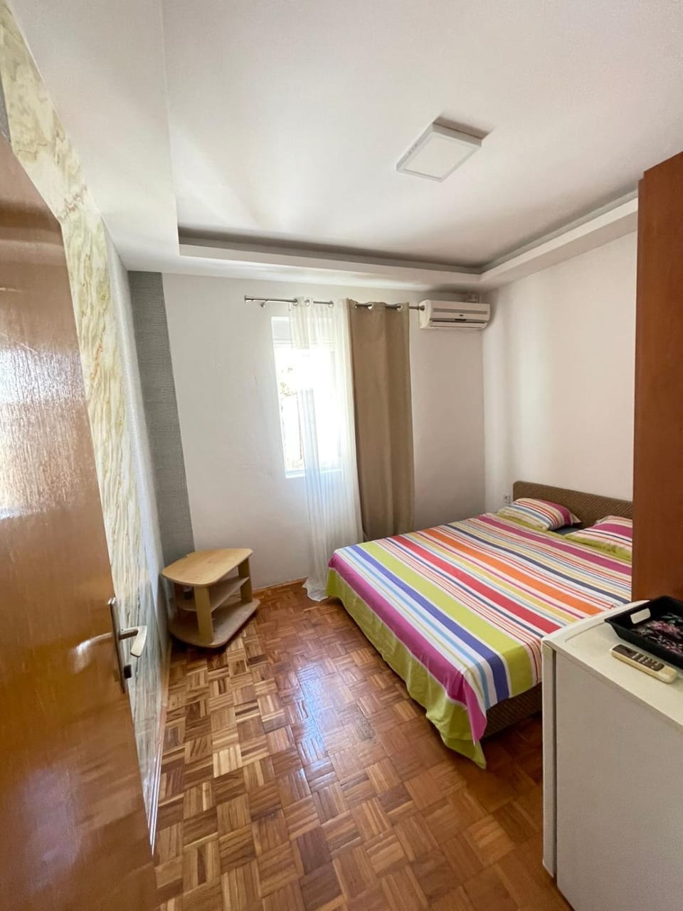 Bed, Bedroom, air conditioner