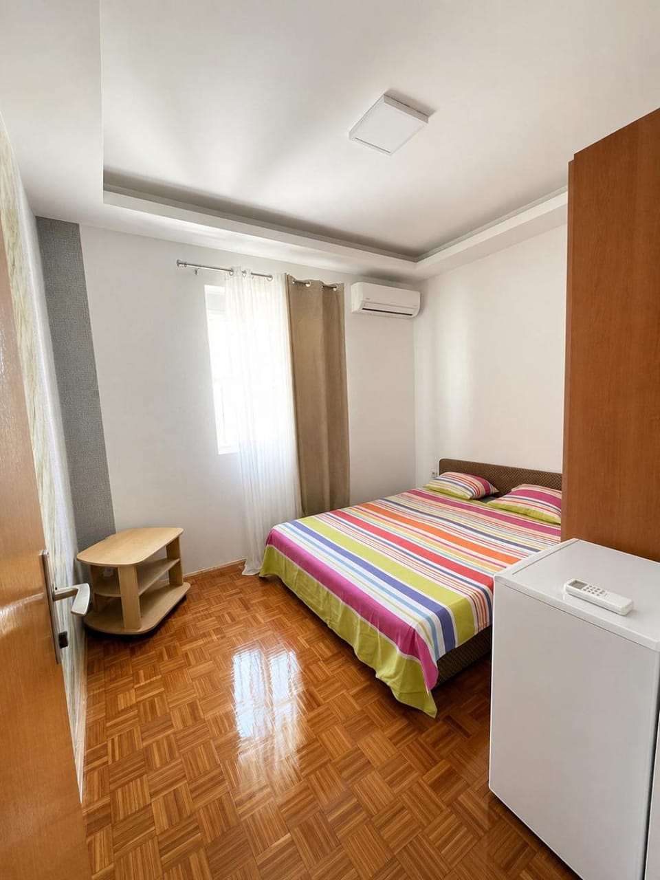 Bed, Bedroom, wardrobe, air conditioner
