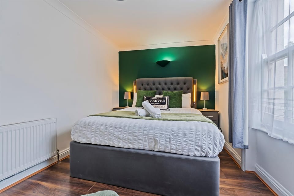 Spacious 3 Bedroom Flat Next to King's Cross Station Apartment in London Borough of Islington