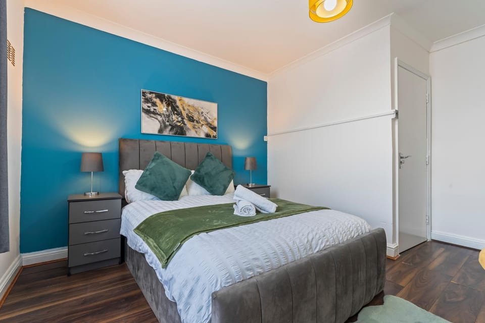 Spacious 3 Bedroom Flat Next to King's Cross Station Apartment in London Borough of Islington