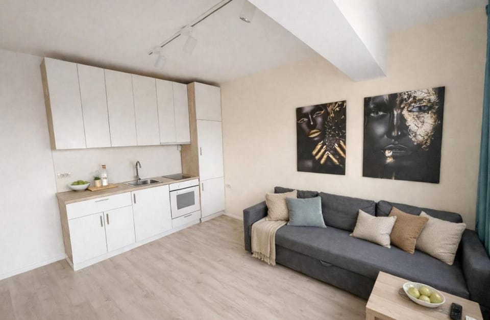 River Studio Apartment in Bucharest