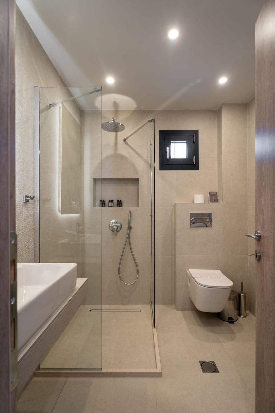 Shower, Toilet, Bathroom, washing machine